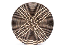 Load image into Gallery viewer, 21&quot; Handwoven Wall Art Plate in Cocoa