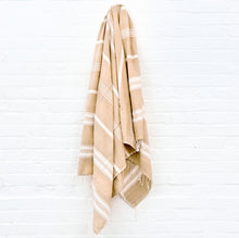 Load image into Gallery viewer, Paradise Handwoven Cotton Towel