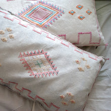 Load image into Gallery viewer, LUMBAR MOROCCAN SILK PILLOW OFF WHITE